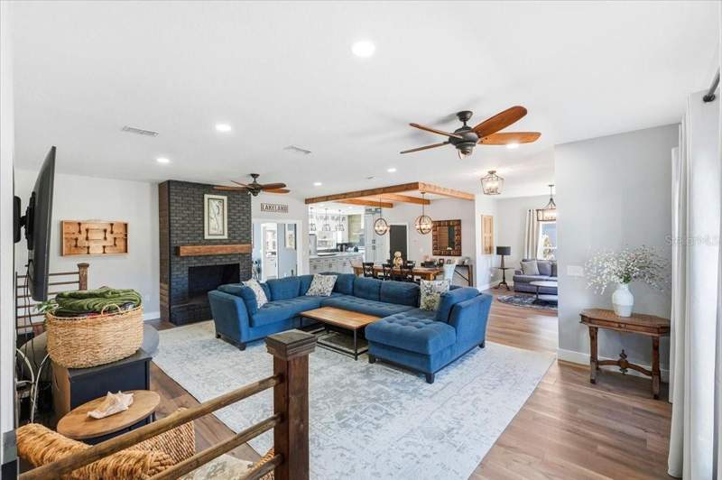 3 bedroom Single Family Residence at 5225 GLENMORE DRIVE, GLENMORE SUB, LAKELAND — photo 4