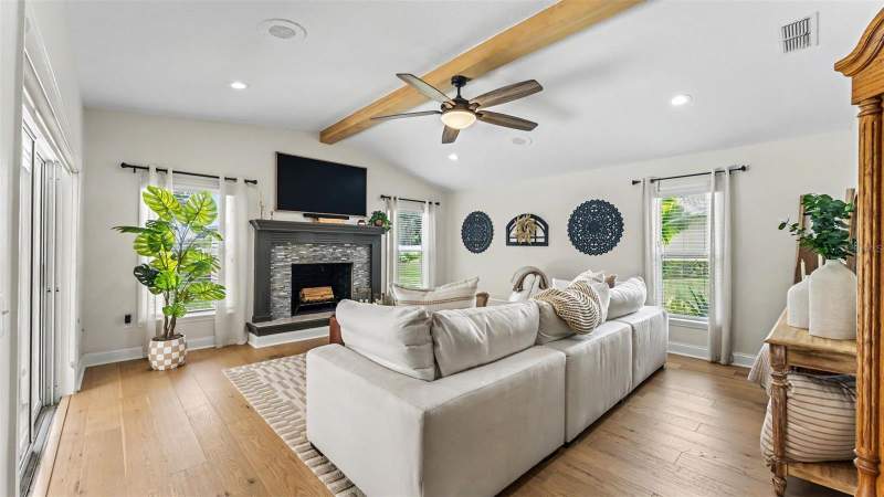 4 bedroom Single Family Residence at 2267 Malachite Drive, Bloomfield Hills Ph 01, Lakeland — photo 4
