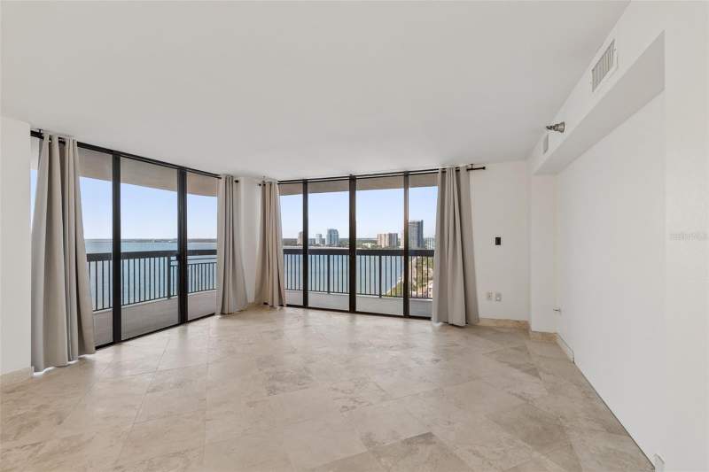 2 bedroom Condominium at 2413 Bayshore Boulevard #1904, Atrium On The Bayshore A Condo, Tampa — photo 5