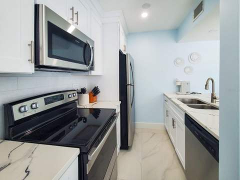215 Medallion Boulevard #G, Madeira Beach FL - photo 9 of 27