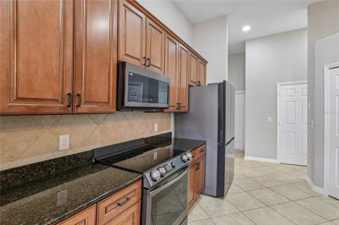 4612 Huron Bay Circle, Kissimmee FL - photo 18 of 49