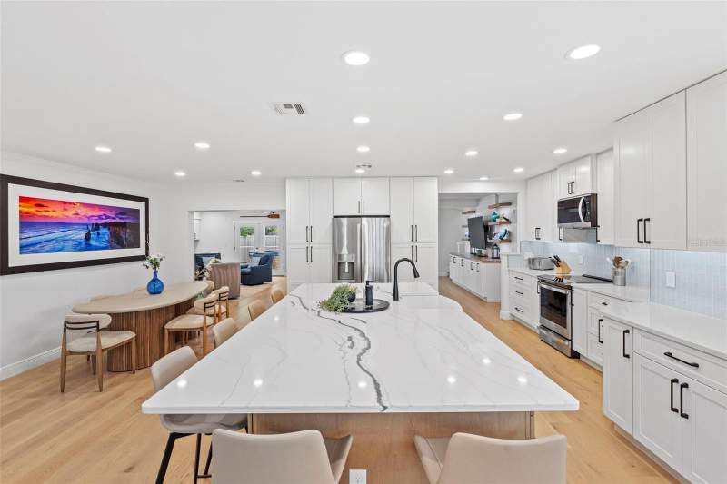 4 bedroom Single Family Residence at 480 W Davis Boulevard, Davis Islands Pb10 Pg52 To 57, Tampa — photo 3