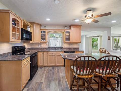 2100 McKinley Street, Clearwater FL - photo 20 of 55