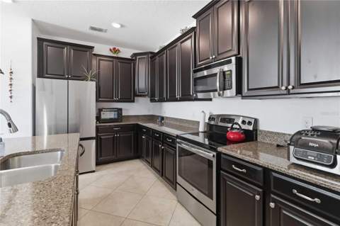 4355 Summer Breeze Way, Kissimmee FL - photo 11 of 44