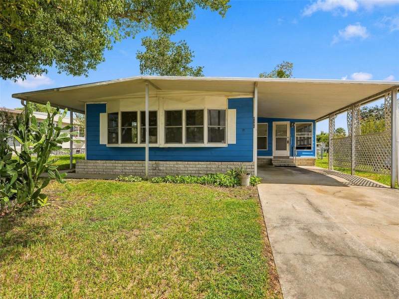 2 bedroom Single Family Residence at 8180 Modena Avenue, Brookridge Comm, Brooksville — photo 1