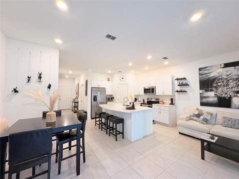 5020 Revolutionary Way, St Cloud FL - photo 9 of 36