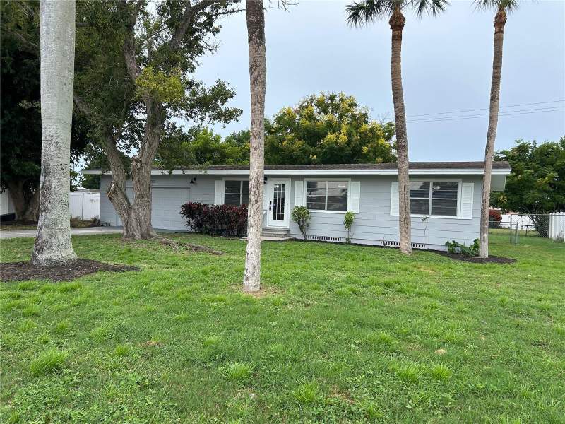 3 bedroom Single Family Residence at 4708 Park Acres Drive, Park Acres, Bradenton — photo 3