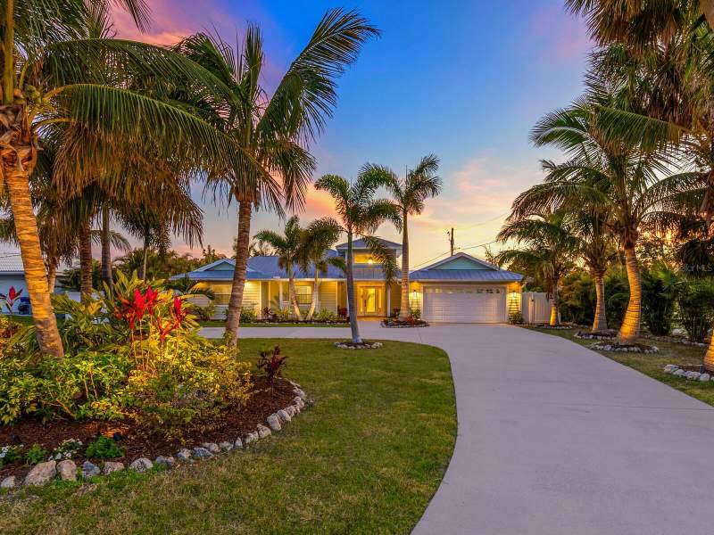 5 bedroom Single Family Residence at 221 Lychee Road, Nokomis, Nokomis — photo 2