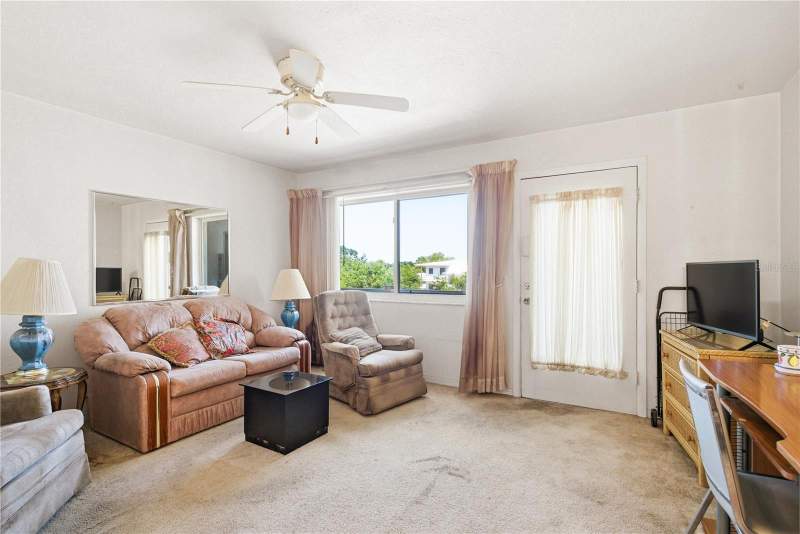 1 bedroom Condominium at 8126 112th Street #306, Seminole Garden Apts Co-Op, Seminole — photo 4