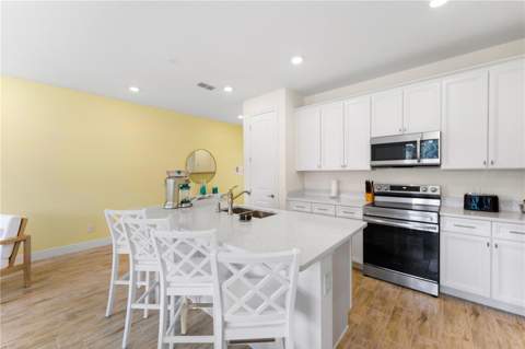 2939 Castaway Lane, Kissimmee FL - photo 12 of 44