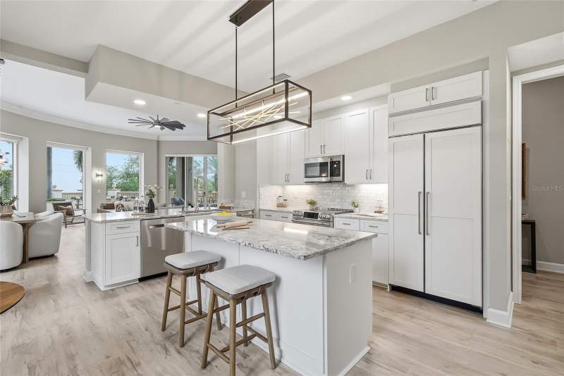 3 bedroom Condominium at 100 Beach Drive #301, Florencia Condo, St Petersburg — photo 4