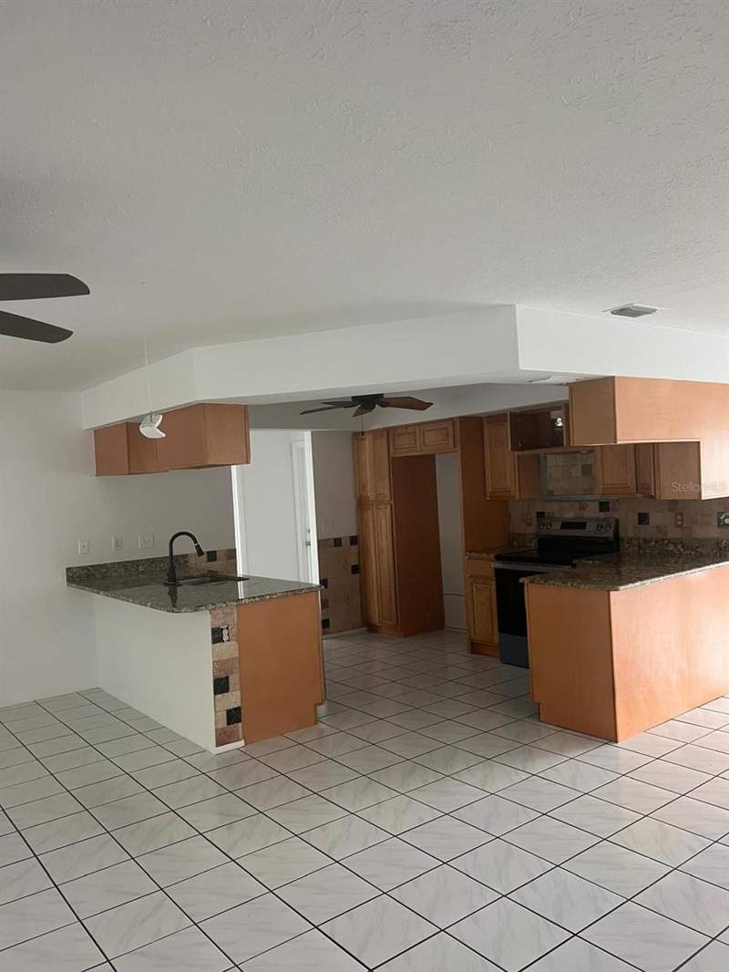 3 bedroom Single Family Residence at 719 Acadia Road, South Venice, Venice — photo 4