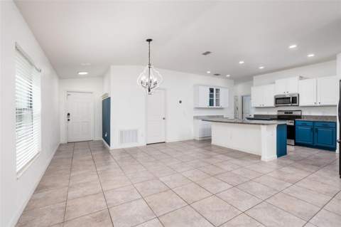 36077 Stable Wilk Avenue, Zephyrhills FL - photo 16 of 40