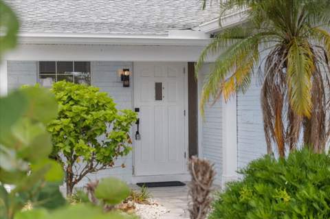 10001 S Yacht Club Drive, Treasure Island FL - photo 6 of 6