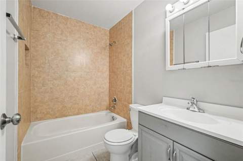 13904 Fullerton Drive, Tampa FL - photo 18 of 21