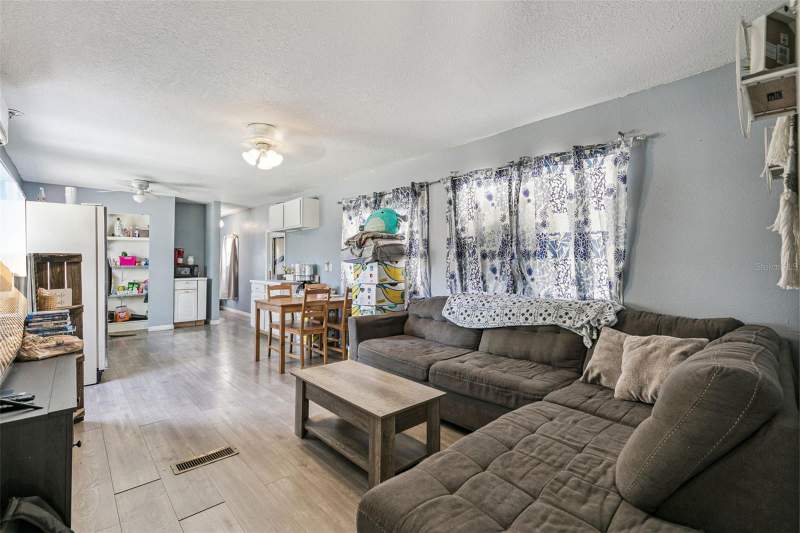 2 bedroom Mobile Home at 15527 TROUSDALE STREET, SMITH-FERNDALE SUB, CLERMONT — photo 5