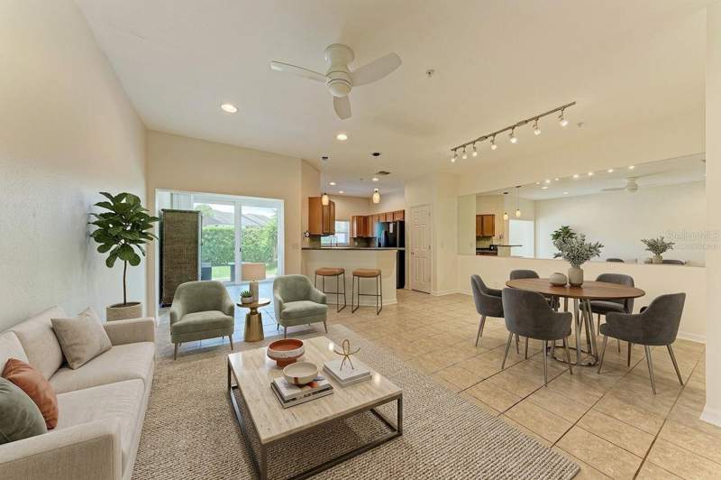 3 bedroom Townhouse at 1510 Grantham Drive, Bradford Manor Twnhms, Sarasota — photo 4