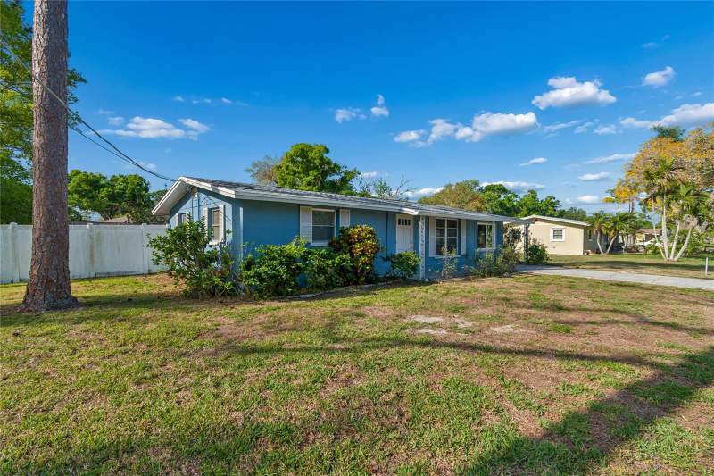 3 bedroom Single Family Residence at 2348 Doud Street, Pinehurst Park Rep Of, Sarasota — photo 2