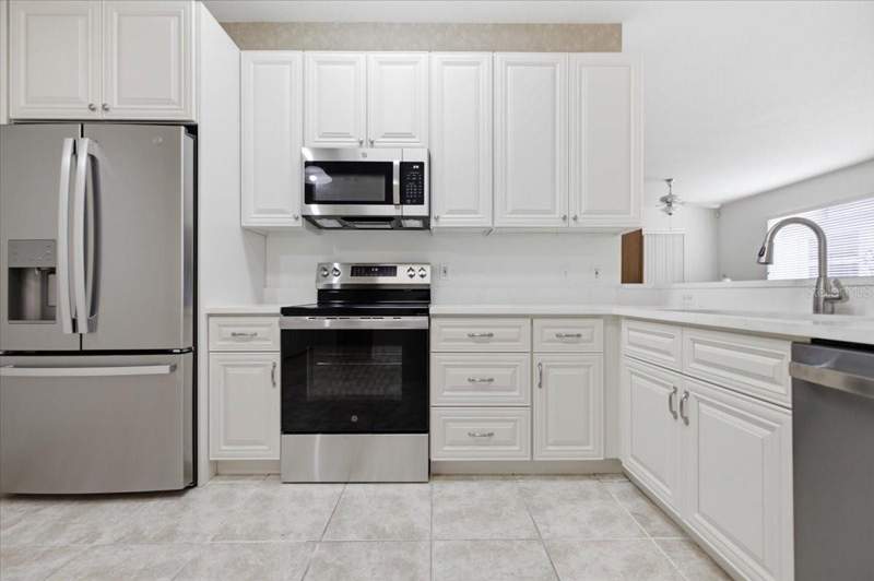 3 bedroom Villa at 30115 E Emmetts Court, Meadow Pointe Prcl 12, Wesley Chapel — photo 4