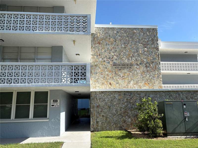 1 bedroom Condominium at 4720 Locust Street #314, Winston Park Northeast, St Petersburg — photo 2