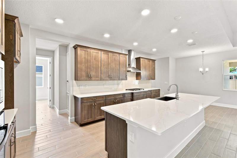 4 bedroom Single Family Residence at 3811 WOLVES CREEK PLACE, WILLOW RUN, APOPKA — photo 4