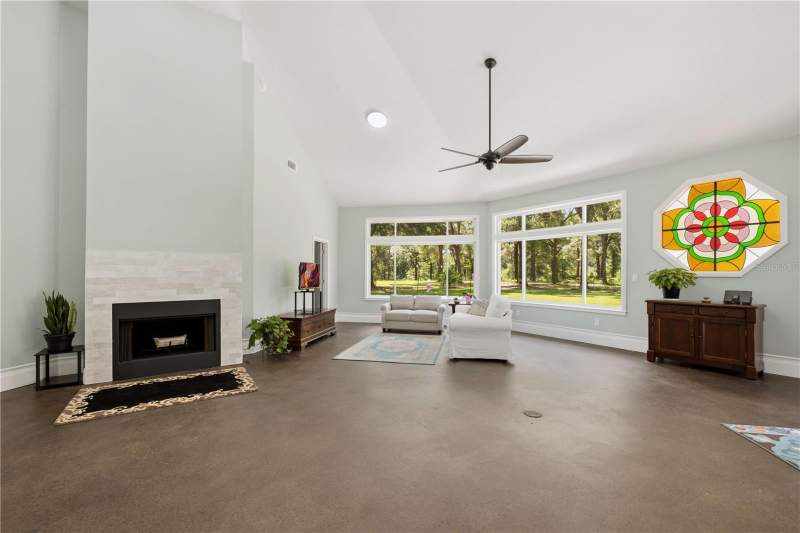 5 bedroom Single Family Residence at 6012 NW 168th Street, University Ave Properties Inc, Alachua — photo 5