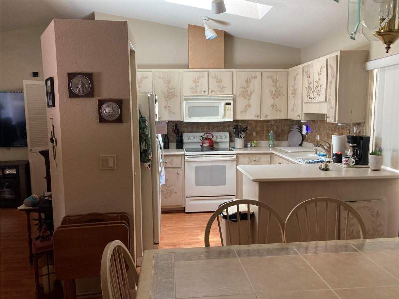 3 bedroom Single Family Residence at 185 Champion Street, Port Charlotte Sec 038, Port Charlotte — photo 5