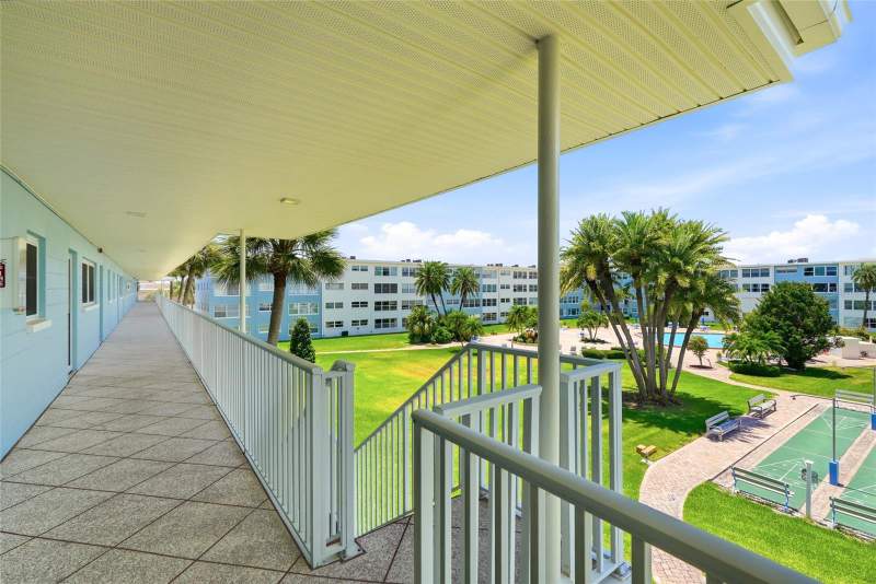 1 bedroom Condominium at 6201 2nd Street #106, Sylvette Condo, St Pete Beach — photo 3