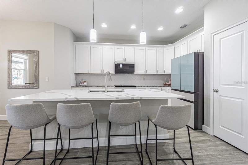 4 bedroom Single Family Residence at 8510 Dee Circle, Shamblin Estates, Riverview — photo 5