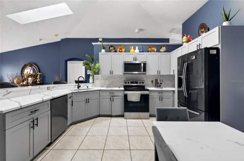 107 Bianca Court, Kissimmee FL - photo 9 of 36