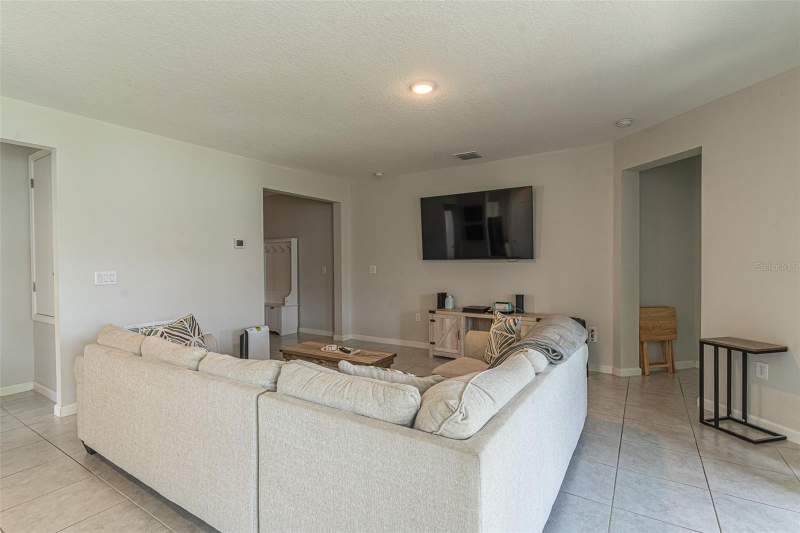 4 bedroom Single Family Residence at 735 Jefferson Street, Northridge Reserve, Davenport — photo 3
