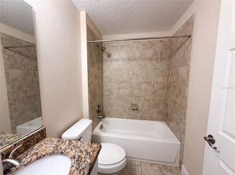 33137 Irongate Drive, Leesburg FL - photo 16 of 22