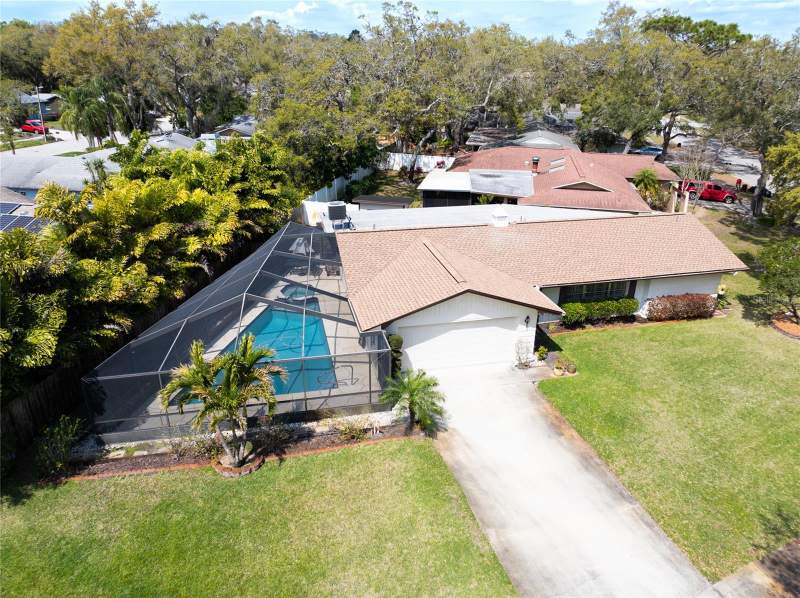 2 bedroom Single Family Residence at 1830 Oak Forest Drive, Forest Wood Estates, Clearwater — photo 2