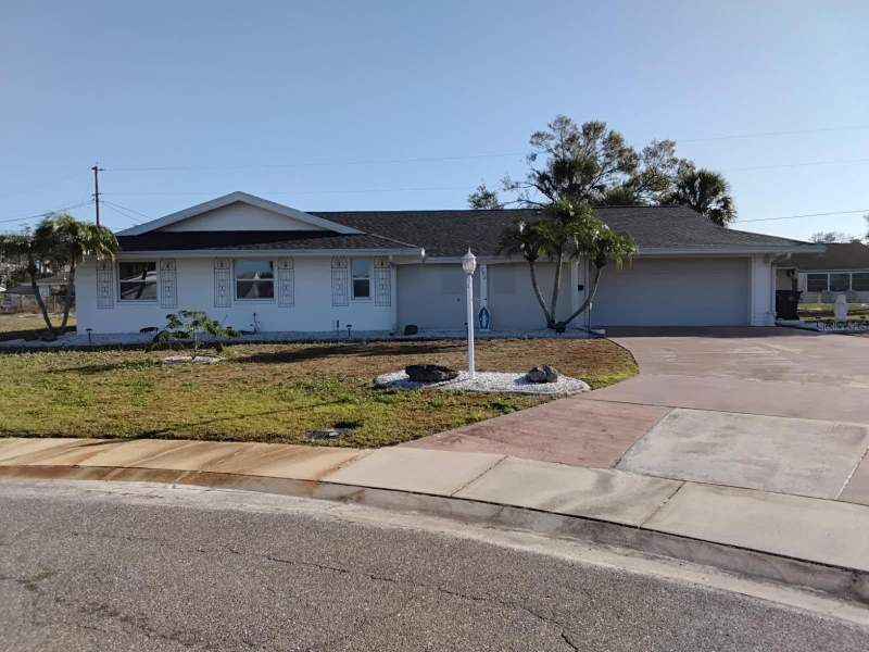 702 CYPRESS PLACE home for sale in Del Webbs Sun City Florida