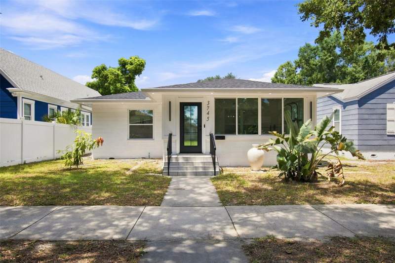 4 bedroom Single Family Residence at 3745 1st Avenue, Central Ave Heights, St Petersburg — photo 3
