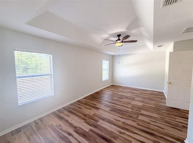 3 bedroom Single Family Residence at 31628 Spoonflower Circle, Watergrass Prcl A, Wesley Chapel — photo 4