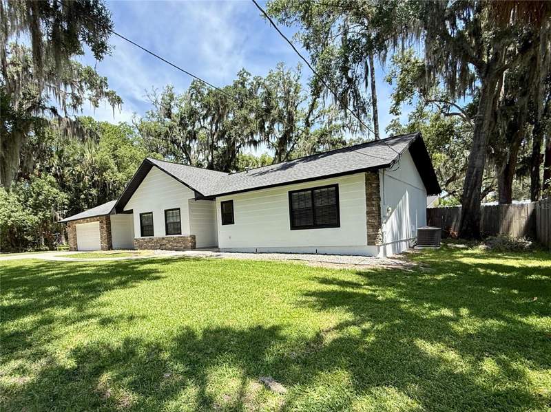 3 bedroom Single Family Residence at 645 SE 21st Place, Belmont Oaks, Ocala — photo 3