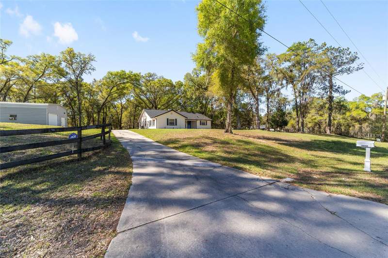 3 bedroom Single Family Residence at 13740 SW 49th Place, Rolling Hills Un 05, Ocala — photo 2