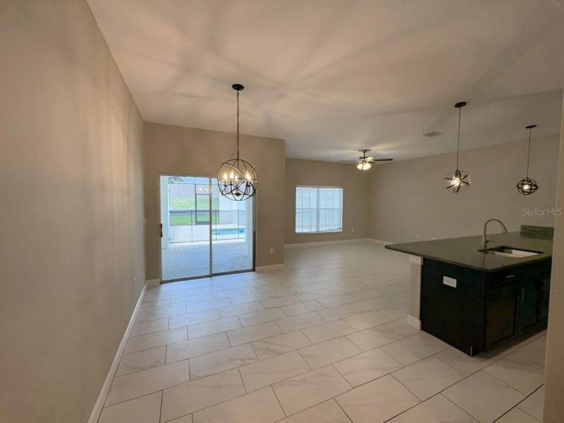 4 bedroom Townhouse at 1592 Moon Valley Drive, Stoneybrook South Ph I-1 & J-1, Davenport — photo 4