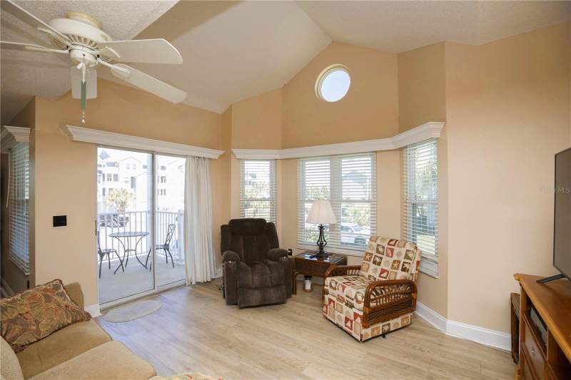 2 bedroom Condominium at 5712 Biscayne Court #101, Mariners Way At New Port, New Port Richey — photo 3