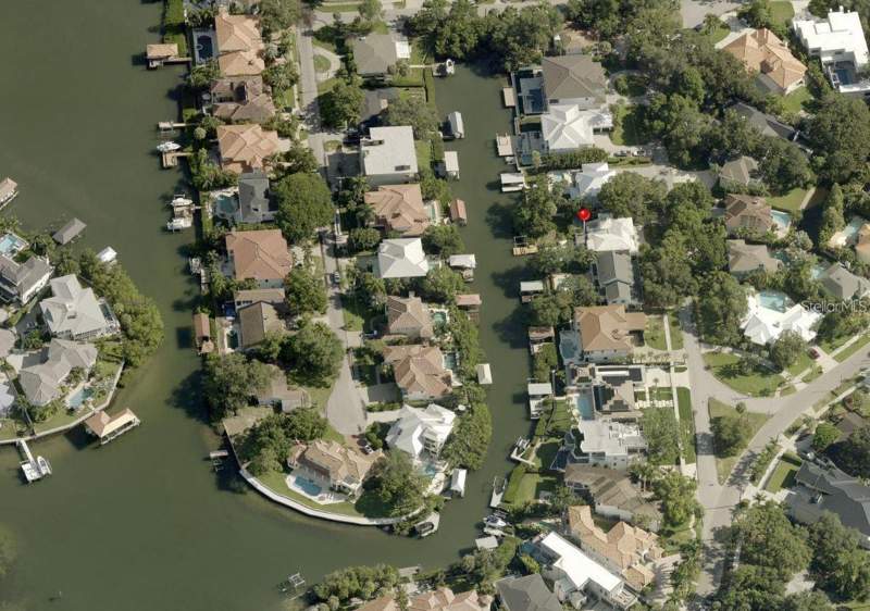 5 bedroom Single Family Residence at 5123 W Neptune Way, Bayshore Estates, Tampa — photo 5