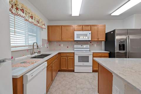 4521 Casablanca Avenue, Kissimmee FL - photo 15 of 59
