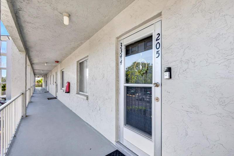 2 bedroom Condominium at 3344 Lake Bayshore Drive #P205, Bayshore On The Lake Apts III Sec2, Bradenton — photo 2