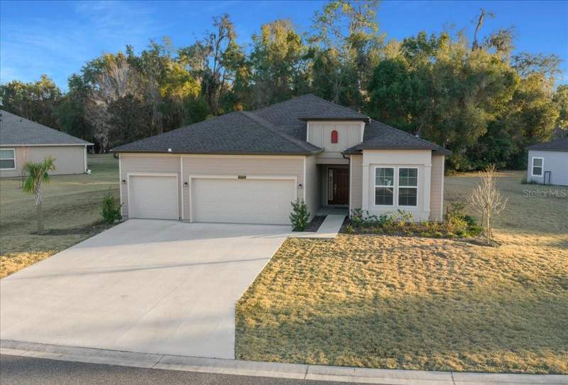 4 bedroom Single Family Residence at 19735 SW 77th Loop, Grand Park North, Dunnellon — photo 1
