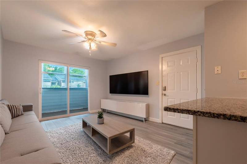 1 bedroom Condominium at 1400 Gandy Boulevard #1010, Windjammer Condo, St Petersburg — photo 3