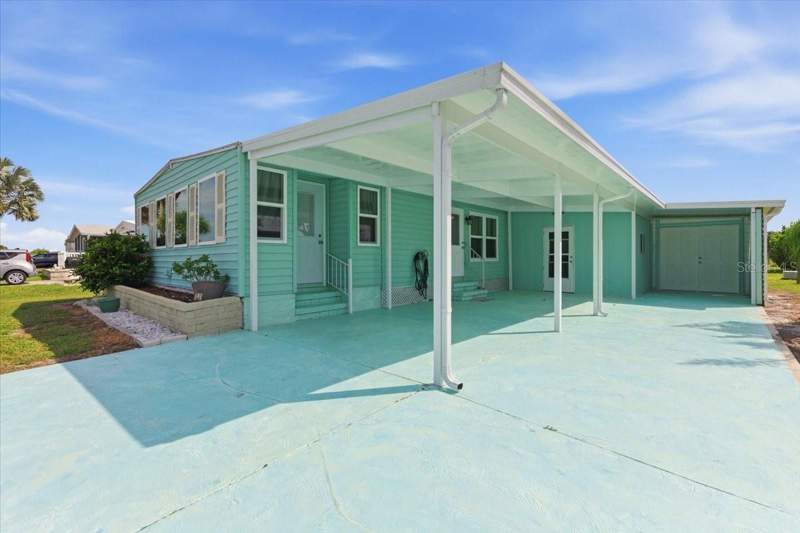 2 bedroom Manufactured Home at 1451 Blue Heron Drive, Hol Mob Estates 3rd Add, Englewood — photo 2