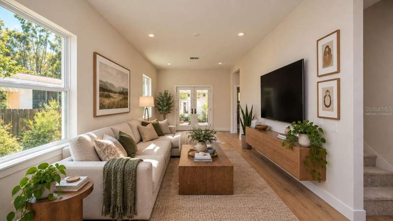 7 bedroom Single Family Residence at 5032 20th Avenue #1, Mount Washington 1st Sec, St Petersburg — photo 4