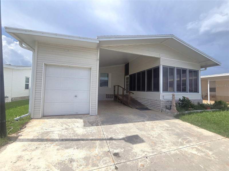 3 bedroom Manufactured Home at 213 York Cottage Drive, Sweetwater Golf & Tennis Club, Haines City — photo 2