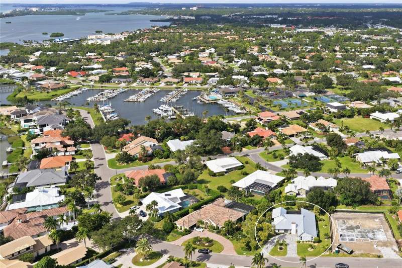 3 bedroom Single Family Residence at 242 Lookout Point Drive, Southbay Yacht & Racquet Club, Osprey — photo 3