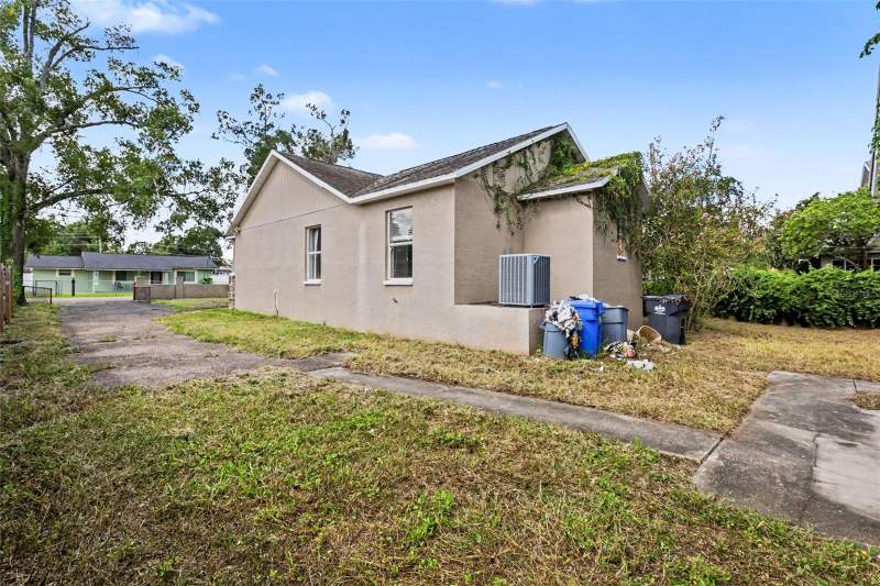 4 bedroom Single Family Residence at 2603 W Henry Avenue, Tampa, Tampa — photo 2